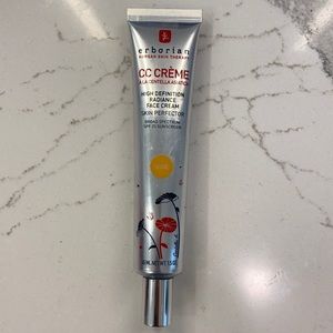 Erborian BB Tinted Moisturizer SPF 20 in Dore